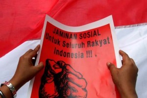 Badan-Penyelenggara-Jaminan-Sosial-BPJS-untuk-rakyat-300x200